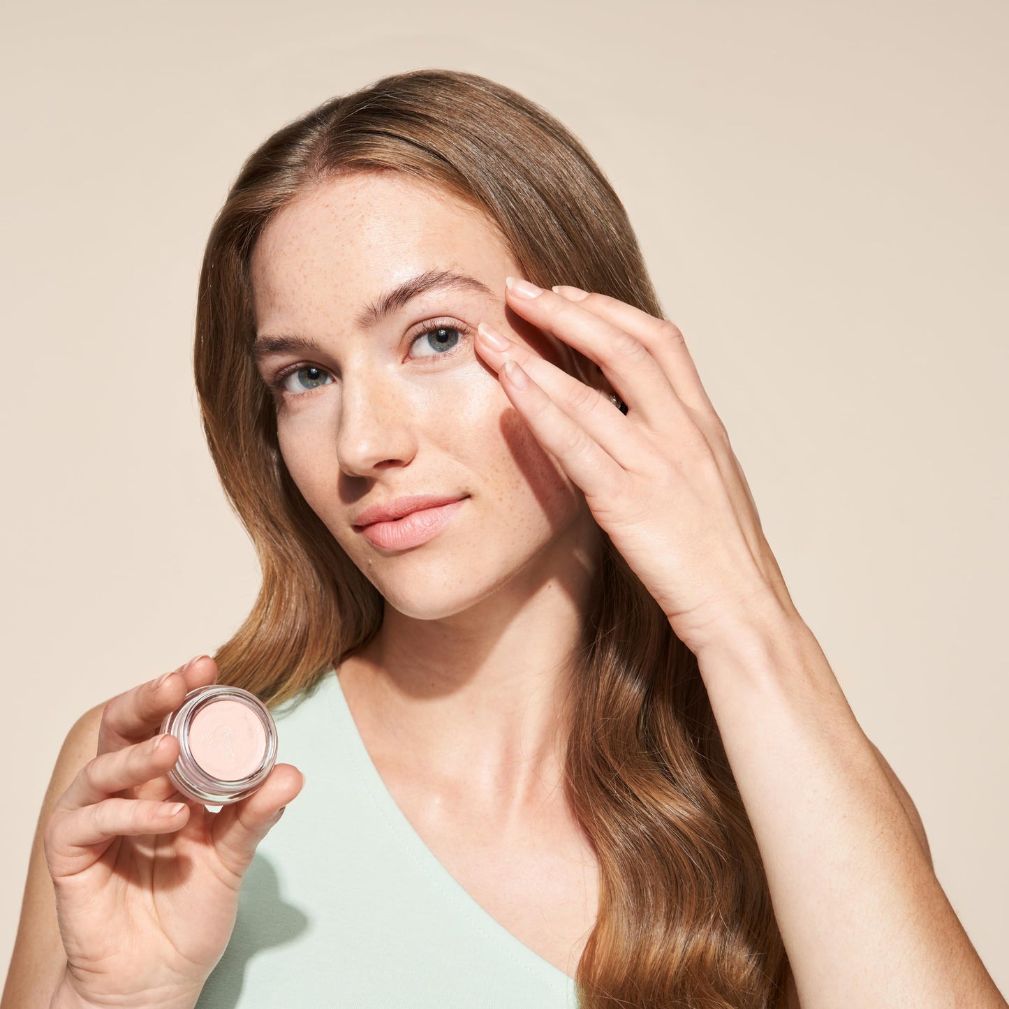 Catrice | Under Eye Brightener | Conceal & Brighten Dark Circles | With Hyaluronic Acid & Shea Butter